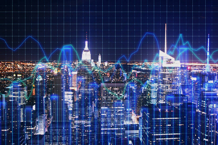 创意发光的蓝色之夜纽约城市背景与网格外汇图表。 贸易和金融概念。 双重接触