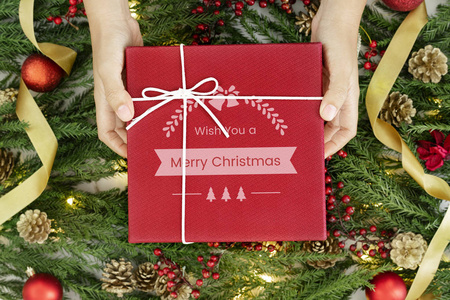 红色包装的圣诞礼物模型