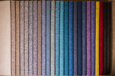 不同颜色的丝绸纺织图片