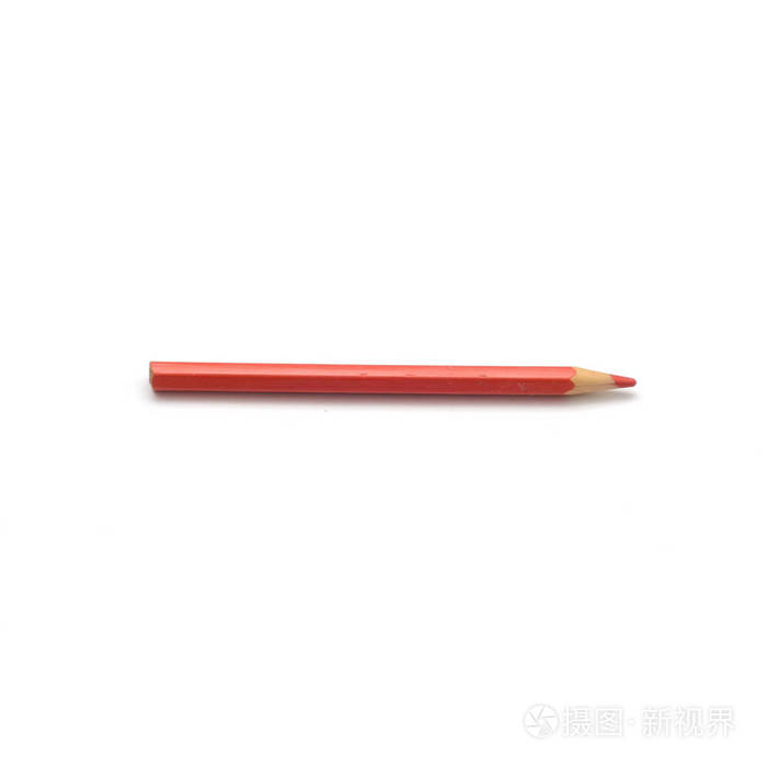在白色背景上锐化红色蜡笔方形裁剪