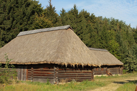 农村的旧木屋