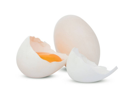 白色背景下分离的鸭蛋。