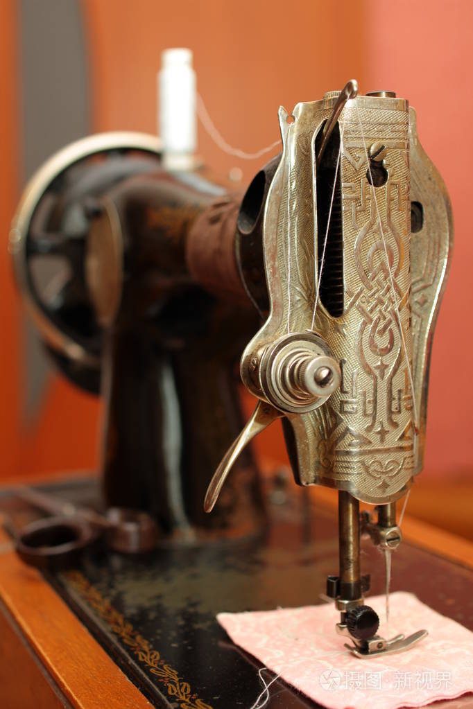 复古手动铁缝纫机