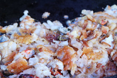 炸蛤蜊，煎蛋卷，很好吃