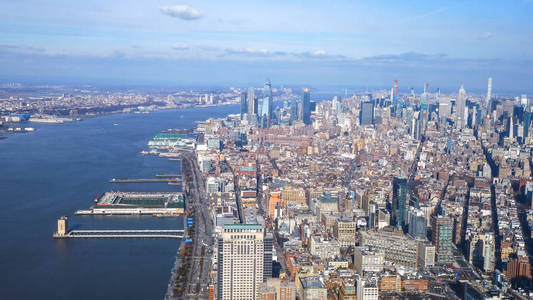 纽约的哈德逊河和曼哈顿从上面