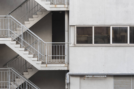 公共区域消防楼梯通道图片