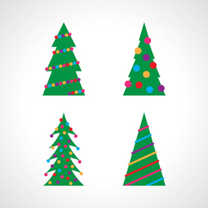 一套四棵圣诞树, 有圣诞球和装饰品