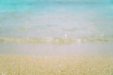 夏季的布卢尔海滩，阳光和抽象的背景。