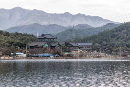 古平水库寺庙及周边小径和自然。 东平水库位于韩国吉姆杰Jeollabukdo省
