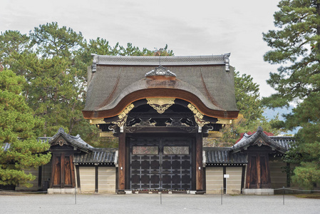 日本京都旧皇宫的门顺门门