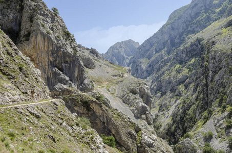 这条旅游路线是欧洲最惊险的徒步旅行路线之一