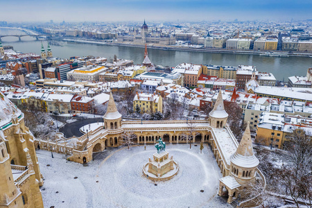 s Bastion Halaszbastya at Buda district on a winter morning wi