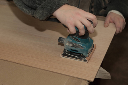 榉木细木工木榉木饰面木家具手工抛光照片