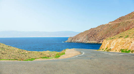 西班牙海岸的柏油路, 加托公园自然公园