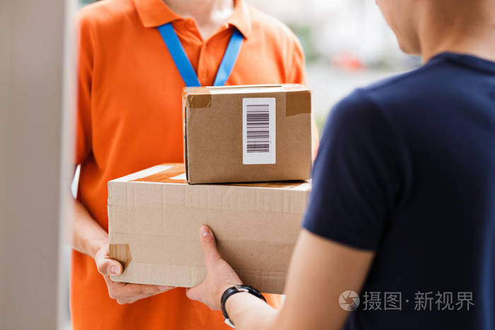 友好的工人, 优质的送货服务