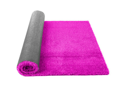 白色背景的明亮紫色地毯