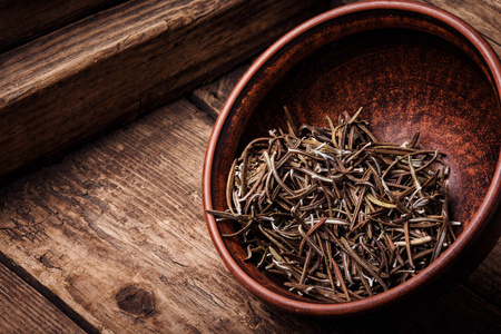 蔷薇属植物.干天然迷迭香香料照片