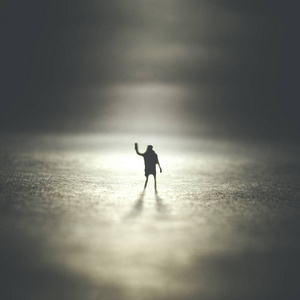 小影子人打招呼照片