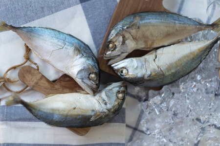 尤其是鲭鱼出售图片