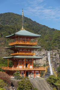 日本大山田町寺寺观风景，无落背景