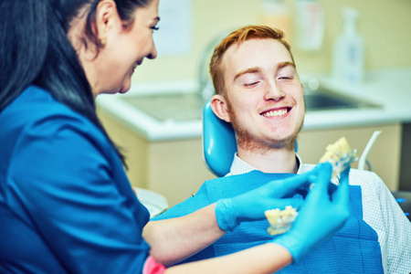 s artificial jaw at the dental 