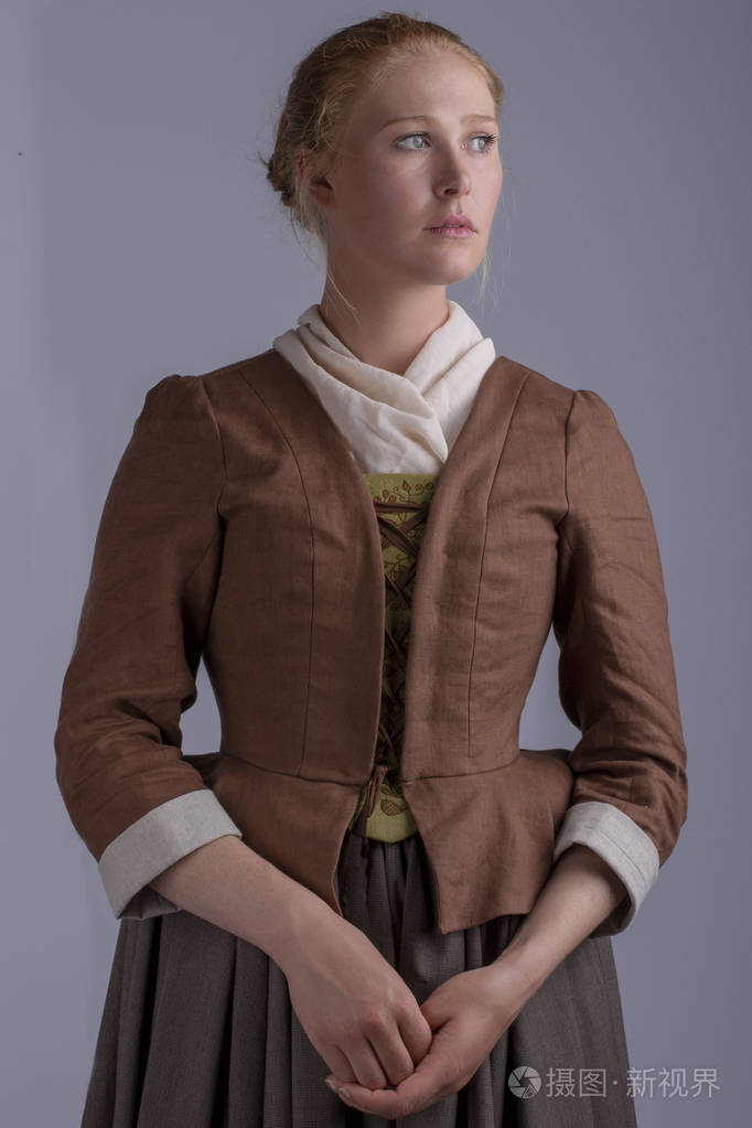 十八世纪穿棕色套曲的女人照片-正版商用图片18lx9h-摄图新视界