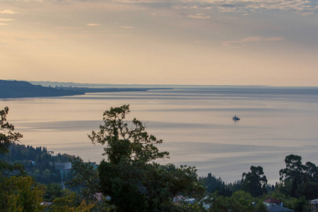 阿布哈兹黑海上的海景。