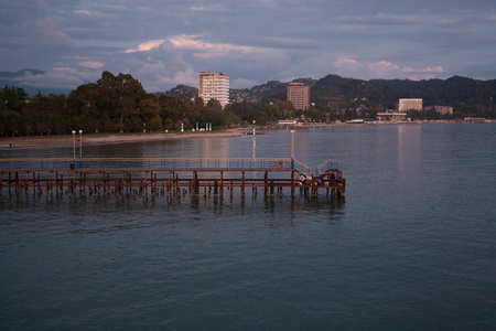 阿布哈兹黑海上的海景。