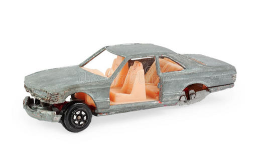 破碎的灰色儿童玩具汽车模型图片