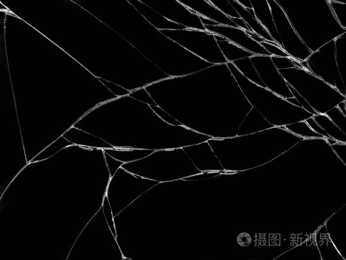 黑色背景上破裂的玻璃纹理孤立的真实裂纹玻璃效应