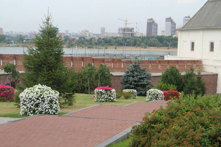 俄罗斯喀山鞑靼斯坦的花卉景观和城市街区景观