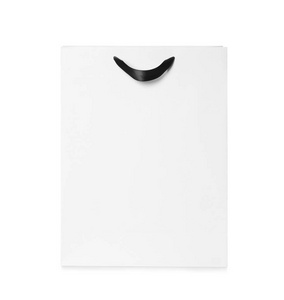纸购物袋隔离在白色上。 设计模拟