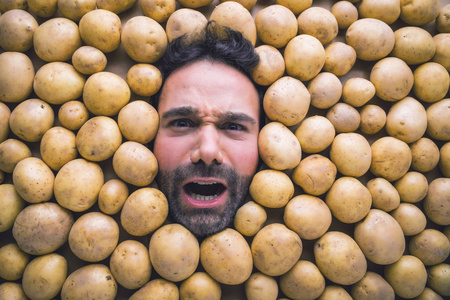 土豆区鬼脸男照片