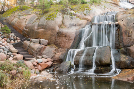瀑布瀑布瀑布在萨波卡景观公园科特卡芬兰。