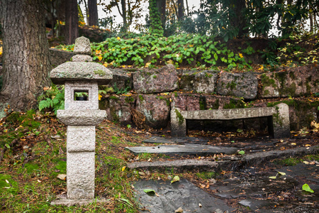 日本石灯在韩国科特卡公园。