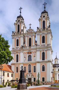 圣凯瑟琳教堂建于1625年至1743年，沿用立陶宛维尔纽斯晚期巴洛克风格
