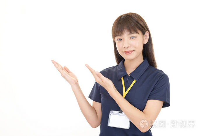px发票合同问题/亚洲女工人指明了方向女工人指路亚洲女工手指指指点