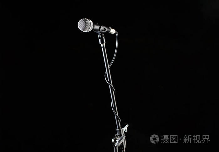 卡拉 ok,音乐会,语音音乐.黑色背景上的声乐音频麦克风.