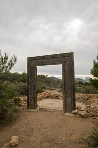 西班牙Ibiza岛Llentia的大门