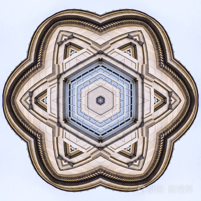 镜像对称反射轴上的几何万花筒图案.