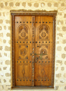 古老华丽的木门, 在阿拉伯联合酋长国有美丽的雕刻