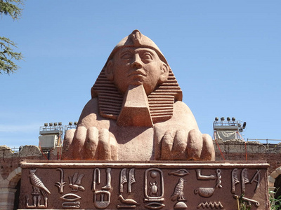 埃及狮身人面像模型背景接近