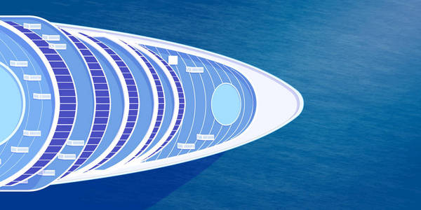 俯视海游船的鼻部,蓝色海图的俯视图照片