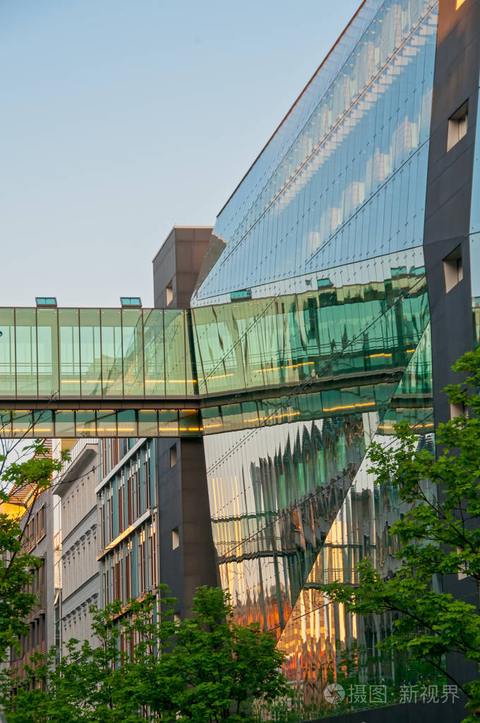 现代城市建筑,玻璃和钢结构照片-正版商用图片18ykrq-摄图新视界