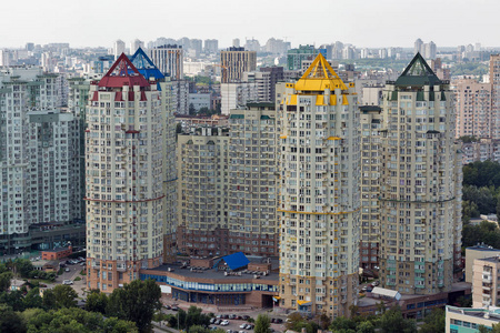 从基辅市中心城市景观首都乌克兰上空俯瞰基辅城市天际线。