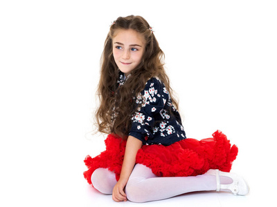 跪着的儿童小女孩跪着照片