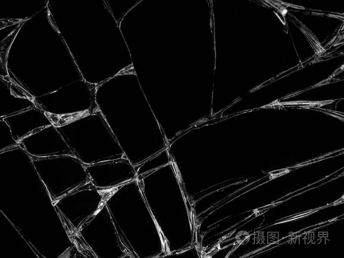 黑色背景上破裂的玻璃纹理孤立的真实裂纹玻璃效应