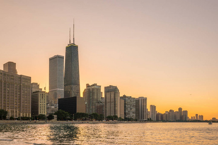 日落时芝加哥市中心天际线