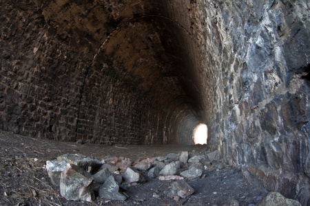 被遗弃的隧道