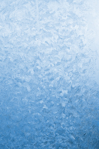 淡蓝色冷冻的玻璃